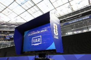 世体:法国vs摩洛哥增设现场VAR 裁判组里6个阿根廷人