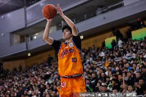上海队记:偰李永炜将结束美国特训 前往中国男篮报到
